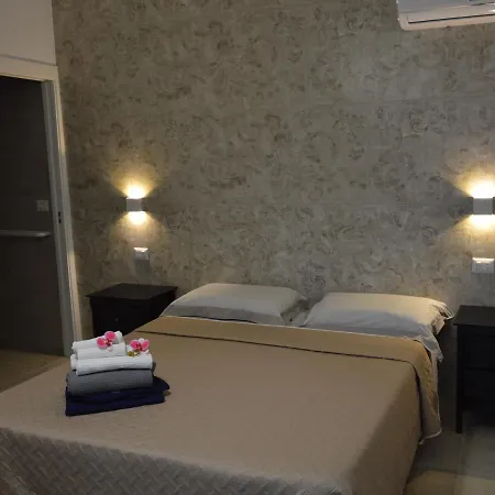 Poseidon Bed & Breakfast *
